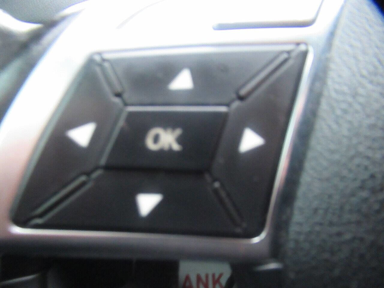 Used 2013 Mercedes-Benz GL 450 4MATIC image 16