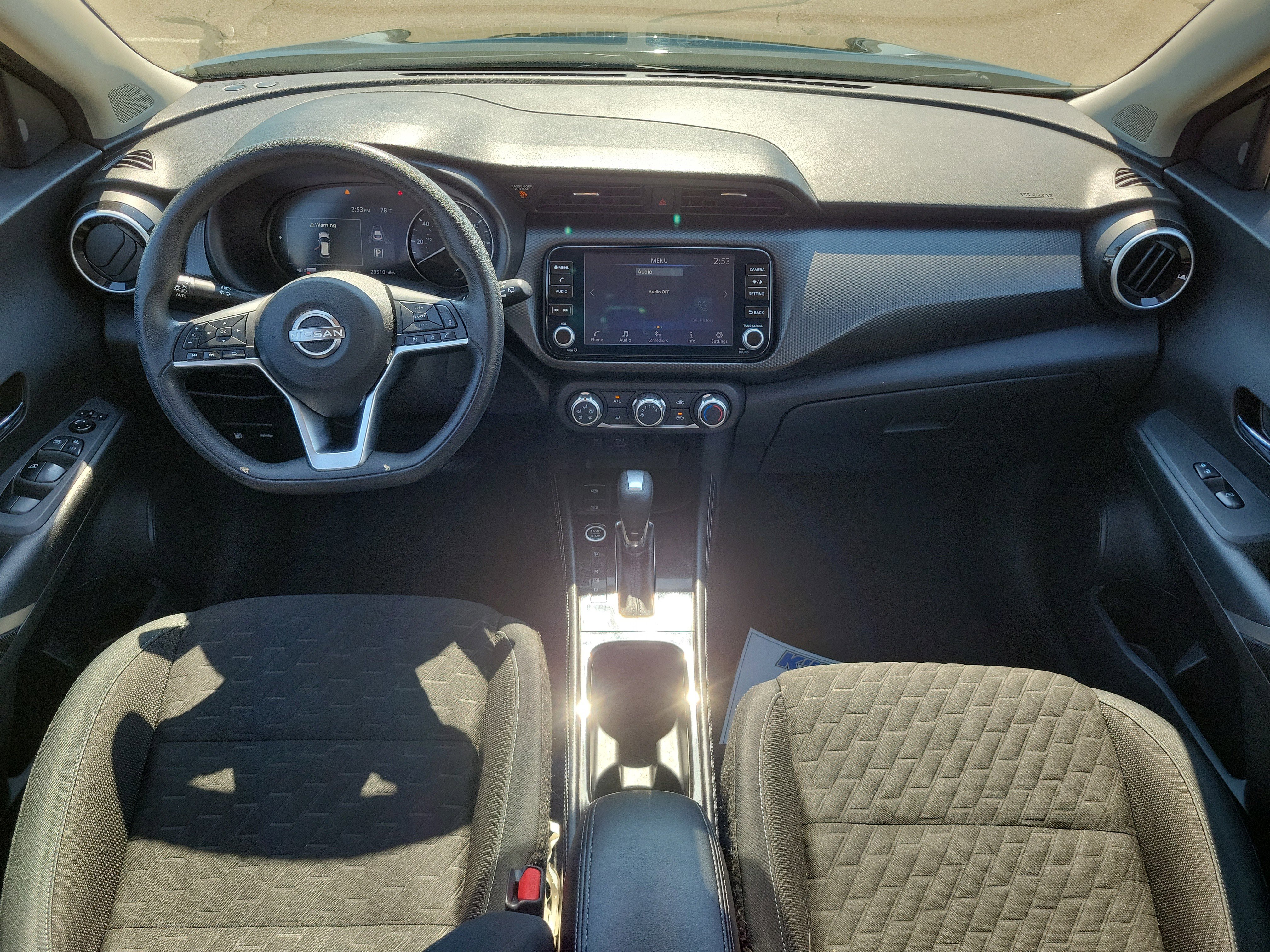 Used 2023 Nissan Kicks SV image 9