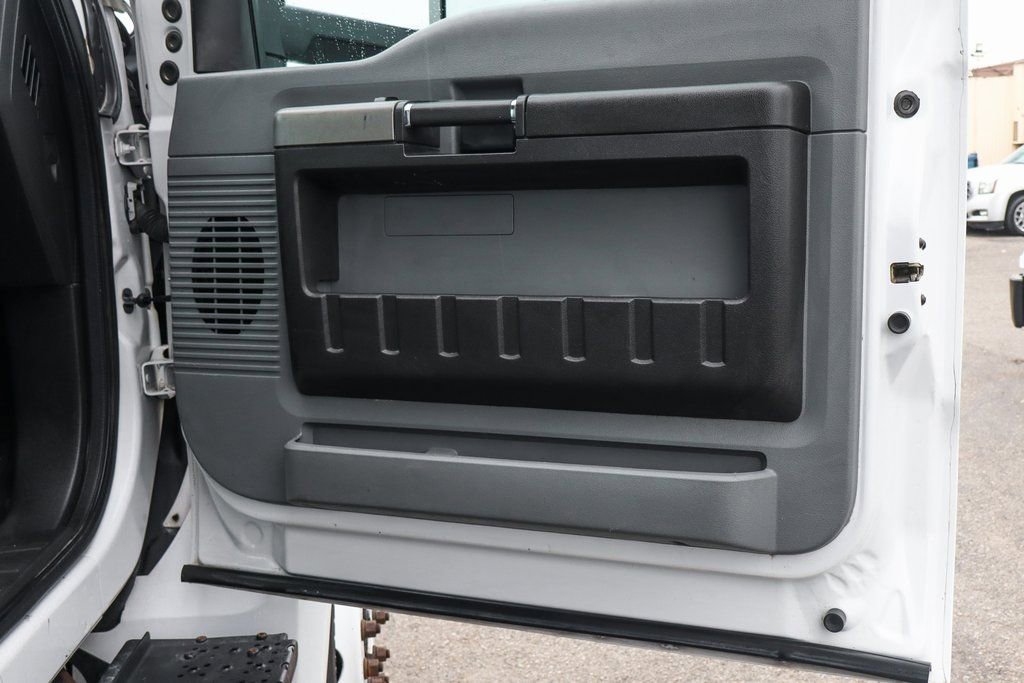 Used 2016 Ford F650 2WD Crew Cab Super Duty image 42