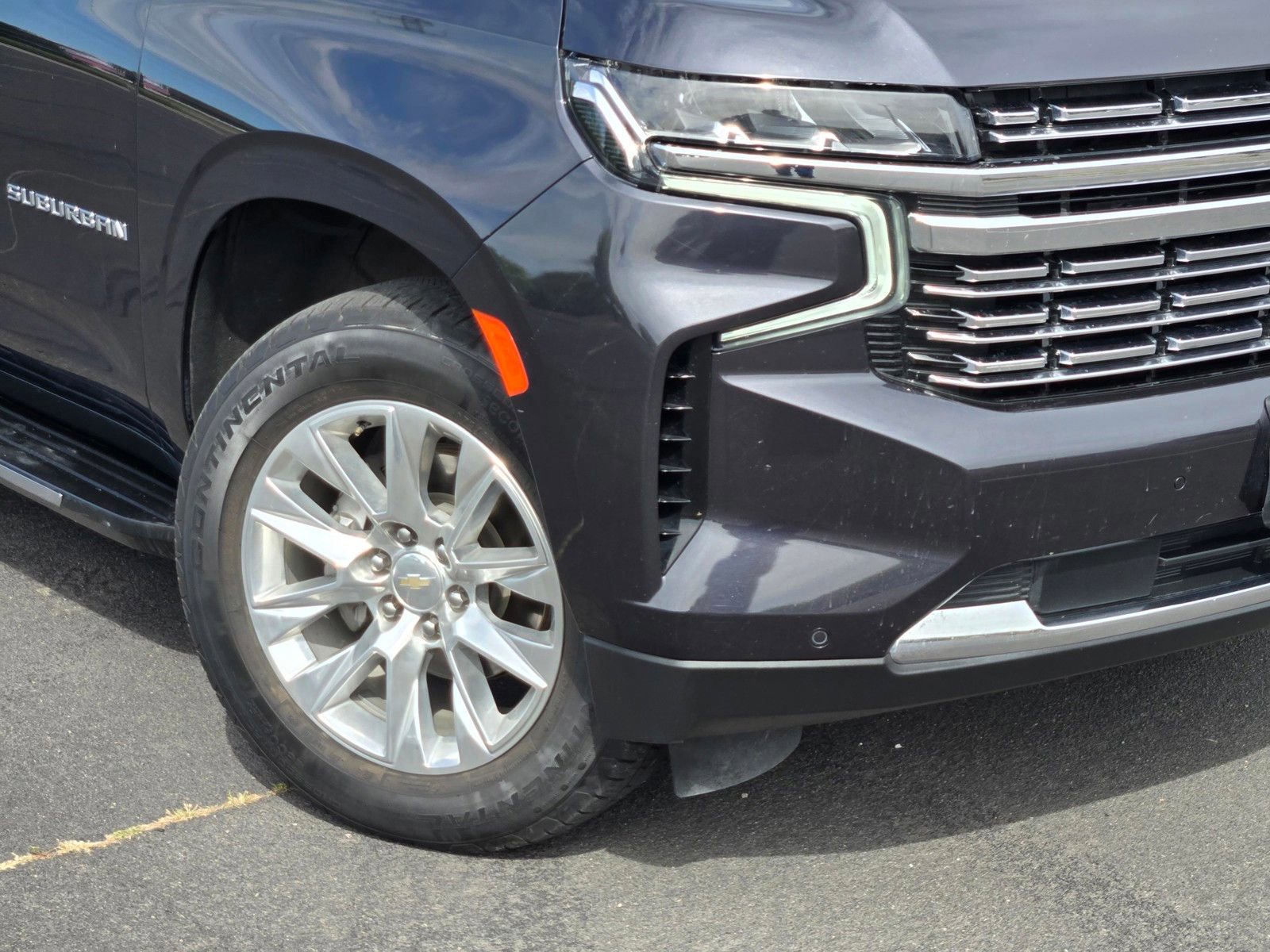 Used 2023 Chevrolet Suburban Premier AWD/4WD image 9