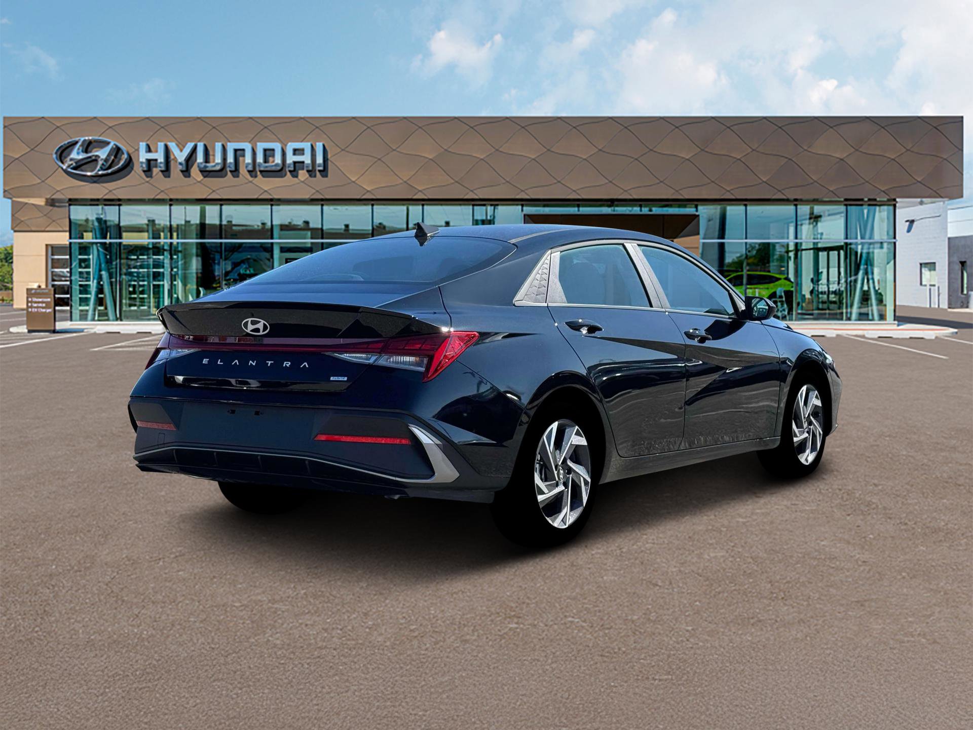 Used 2025 Hyundai Elantra SEL image 7