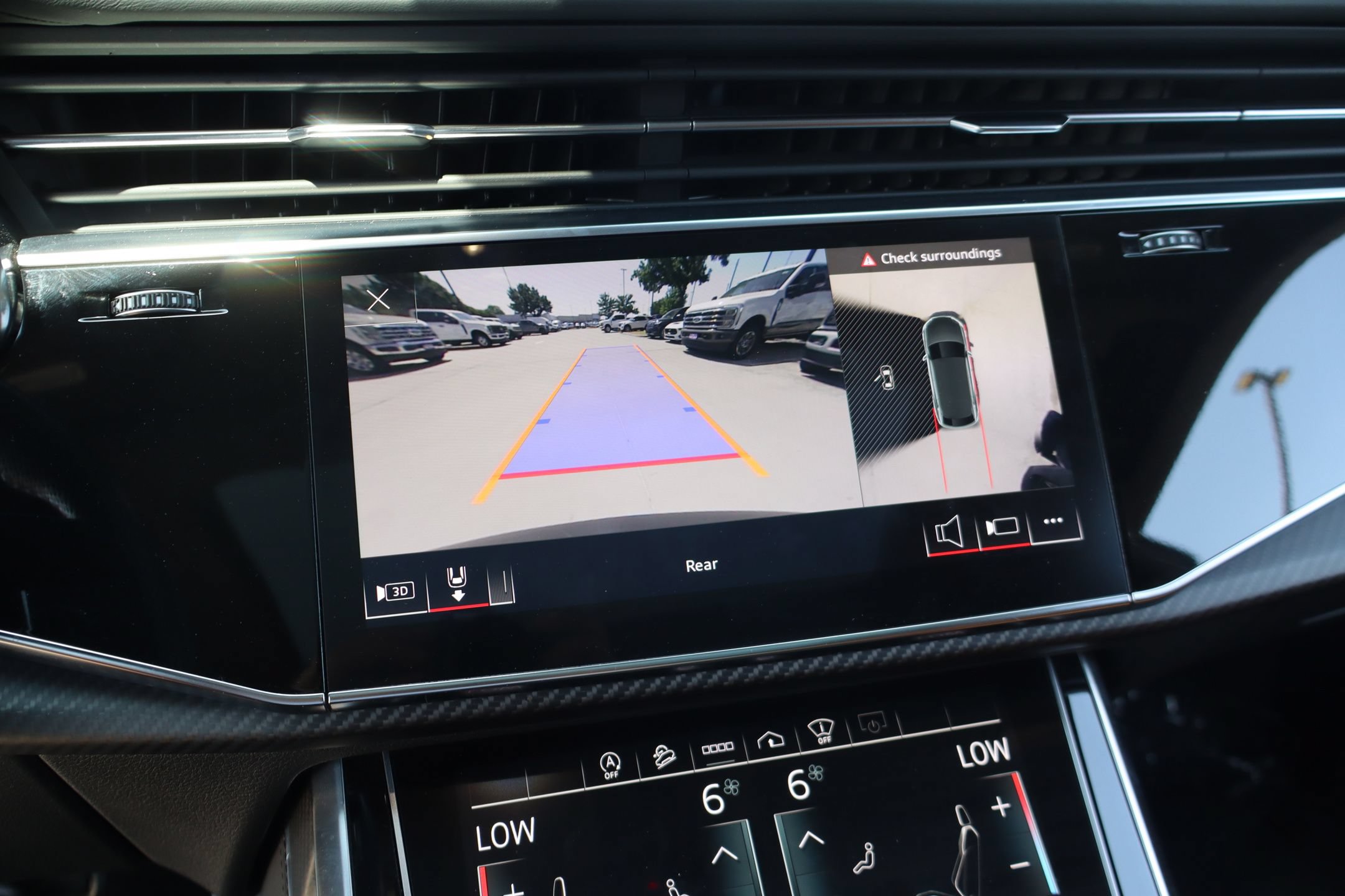 Used 2021 Audi RS Q8 w/ Carbon Optic Package AWD/4WD image 23