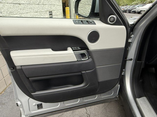 Used 2016 Land Rover Range Rover Sport HSE AWD/4WD image 19