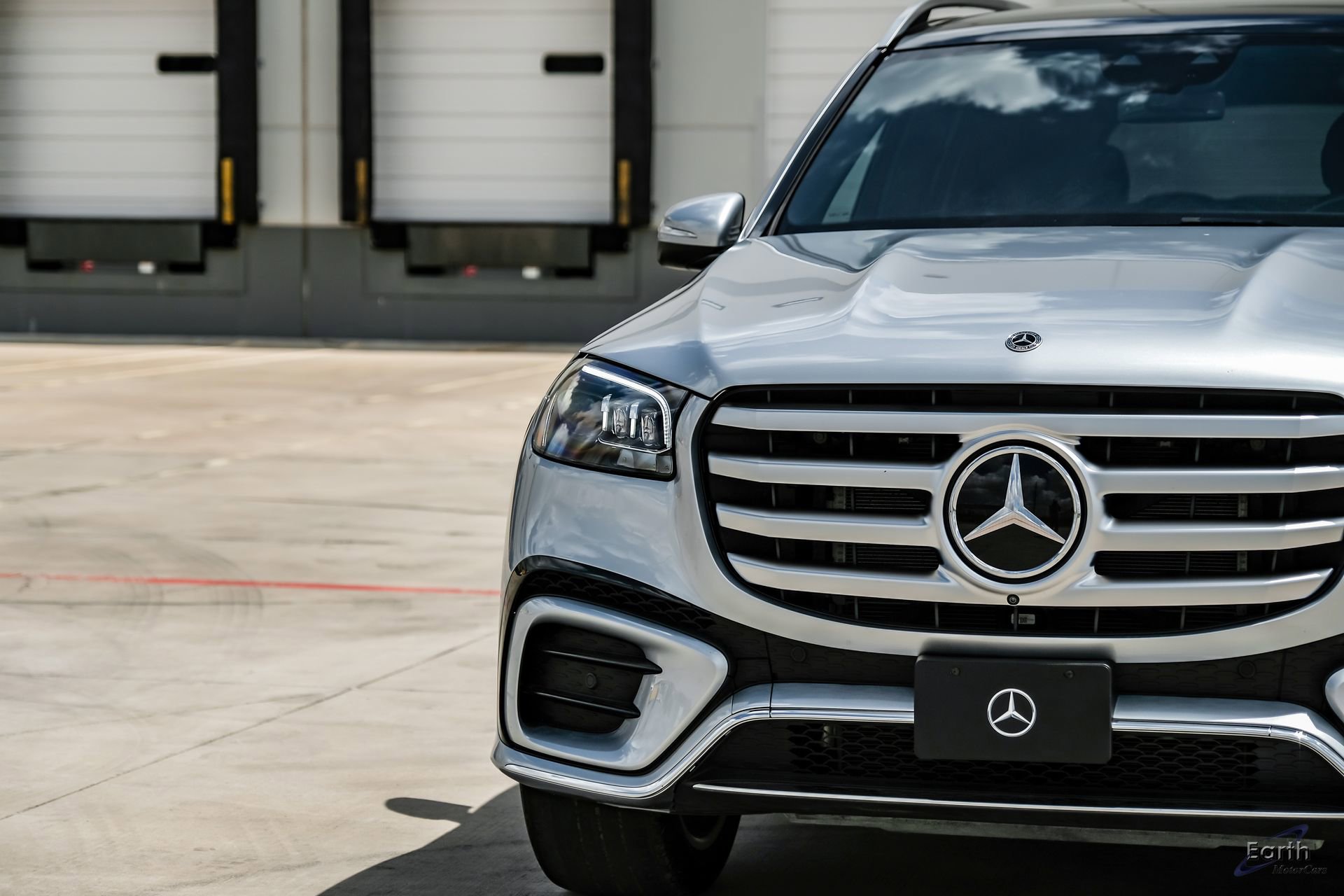 Used 2025 Mercedes-Benz GLS 580 4MATIC image 29