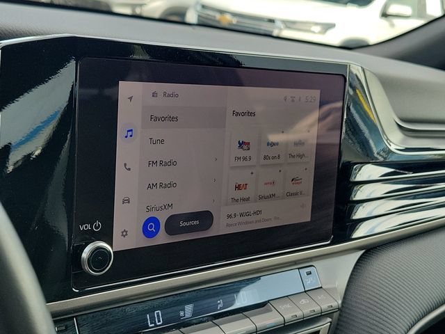 Used 2025 Toyota Camry SE FWD image 30