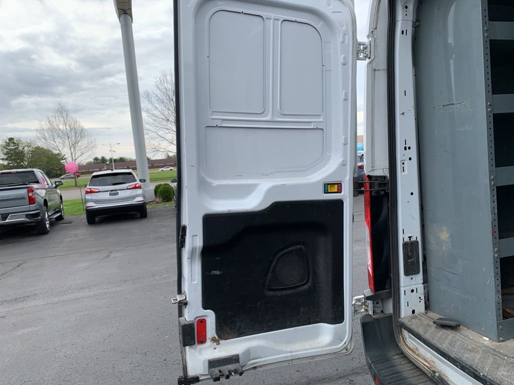 Used 2019 Ford Transit 250 148 Medium Roof image 33