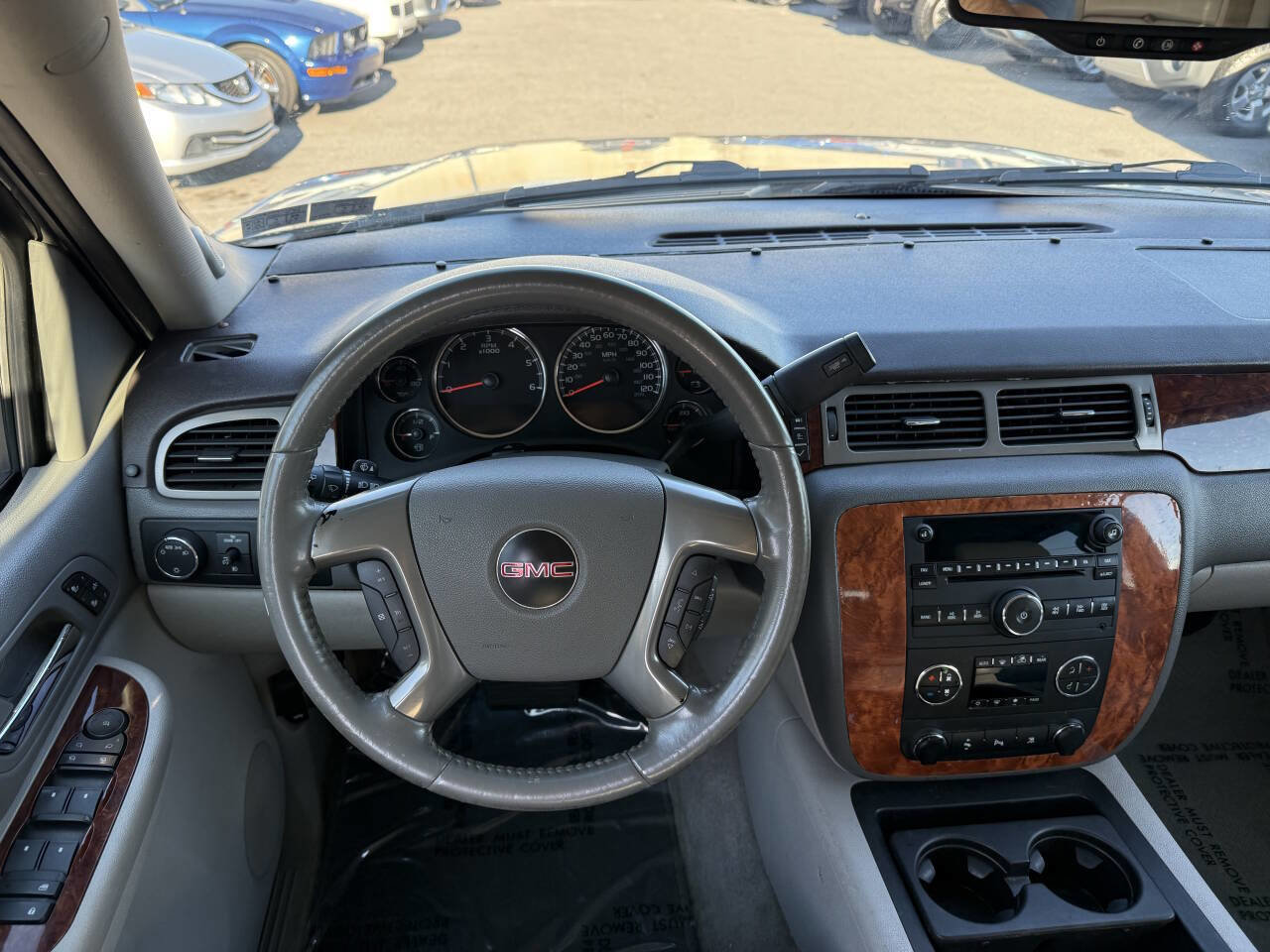 Used 2009 GMC Yukon SLT AWD/4WD image 16