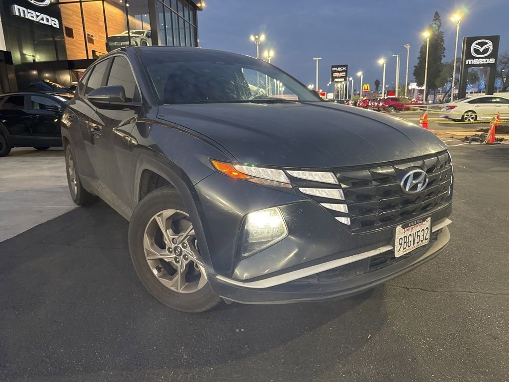 Used 2022 Hyundai Tucson SE image 2