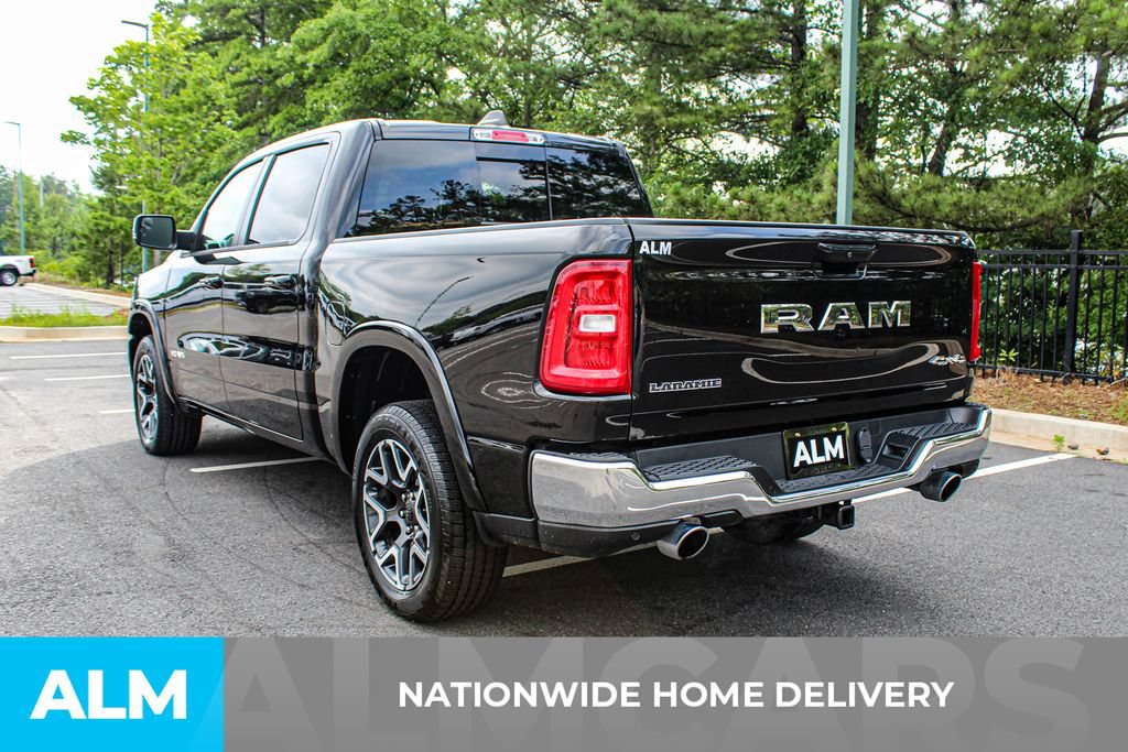 Used 2025 RAM 1500 Laramie AWD/4WD image 4