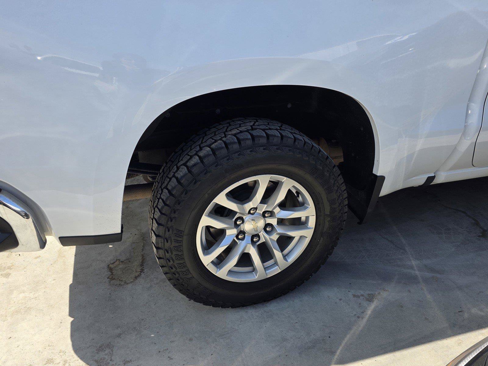 Used 2021 Chevrolet Silverado 1500 LTZ w/ Z71 Off-Road Package AWD/4WD image 7