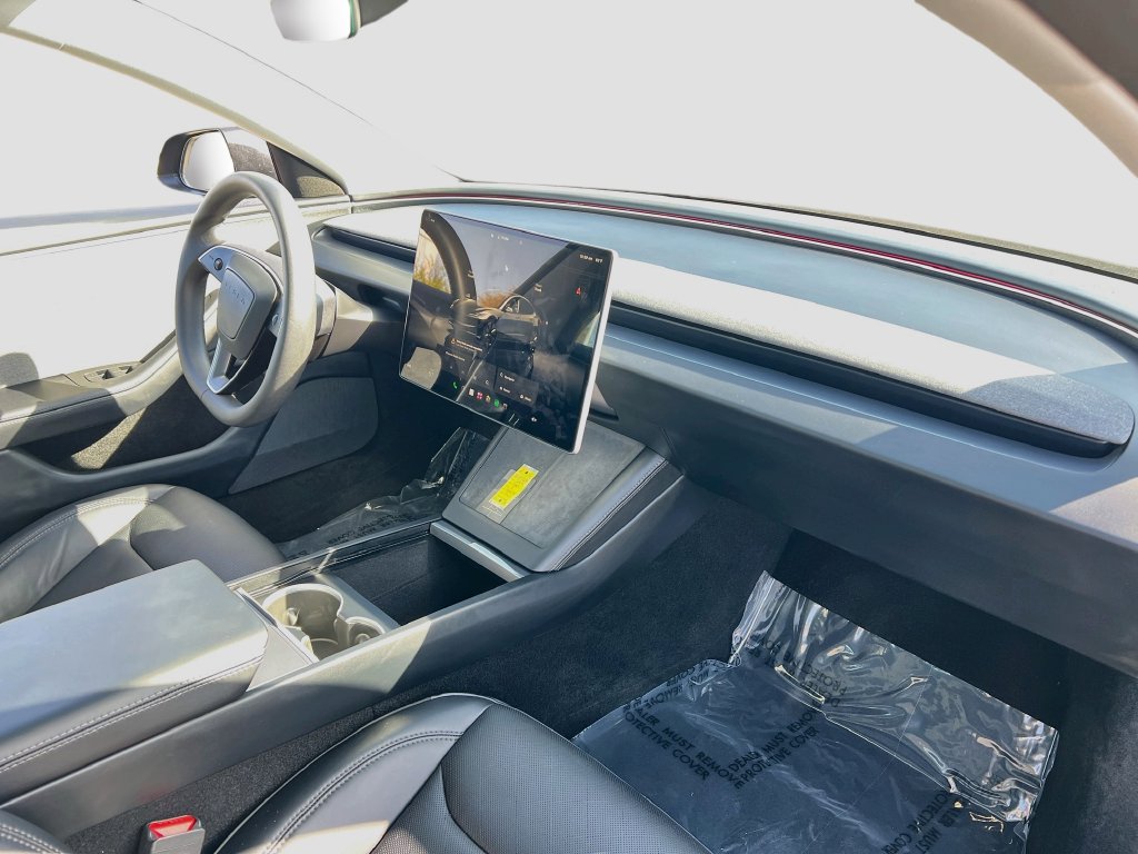 Used 2024 Tesla Model 3 Standard Range RWD image 29
