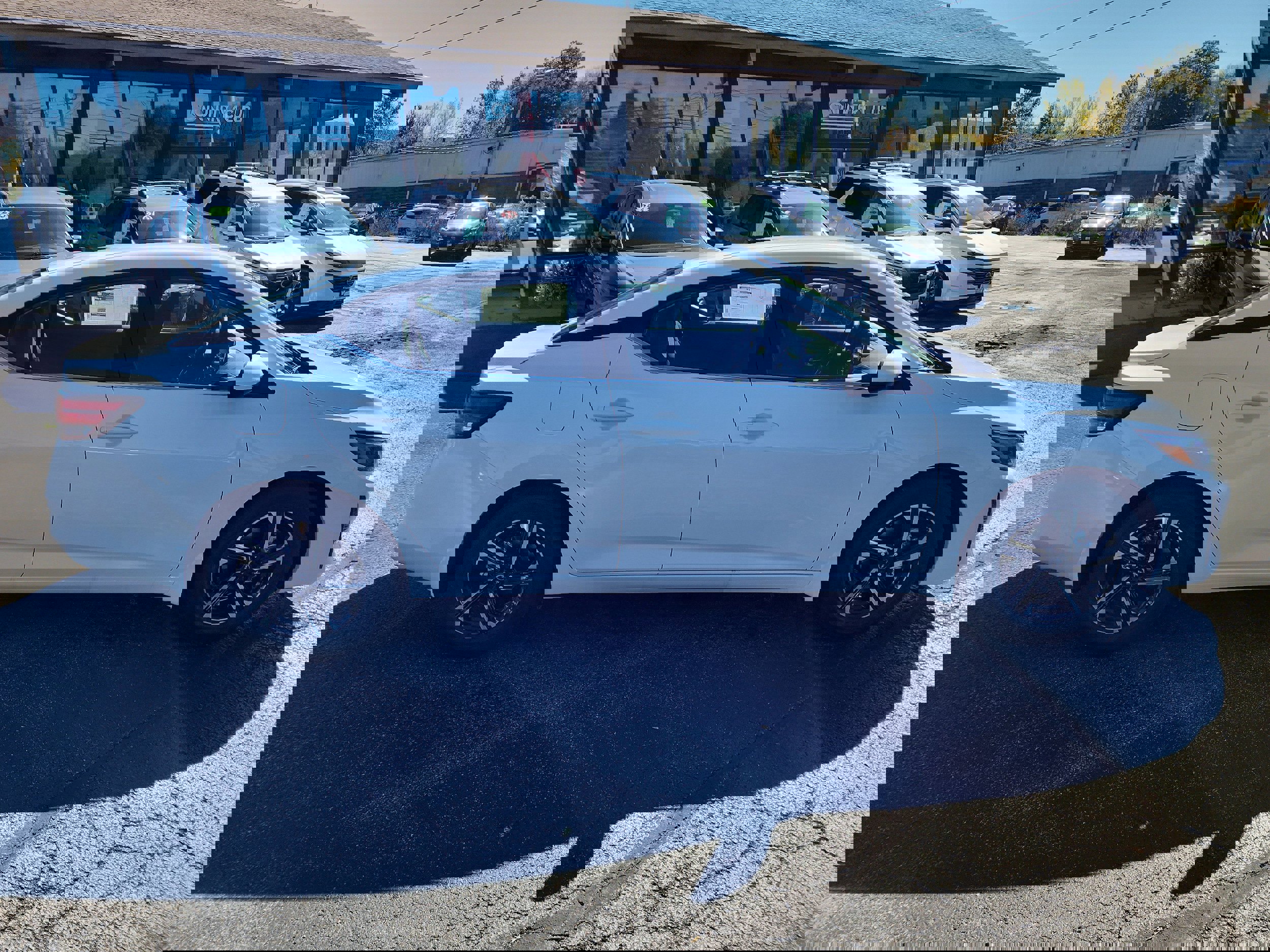 New 2025 Nissan Sentra SV image 9