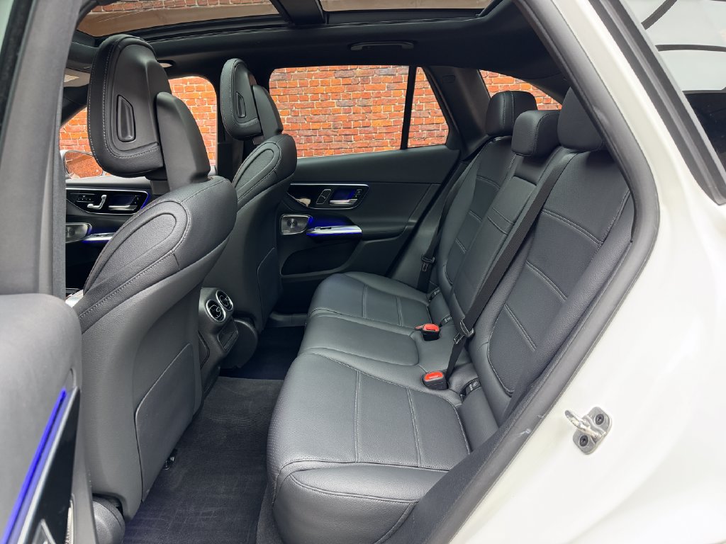 Certified 2025 Mercedes-Benz GLC 300 4MATIC image 24