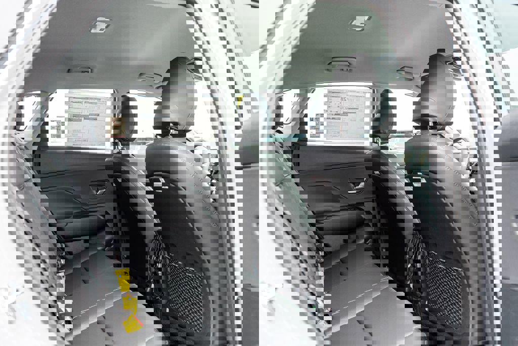 New 2026 Hyundai Kona SEL Premium image 13