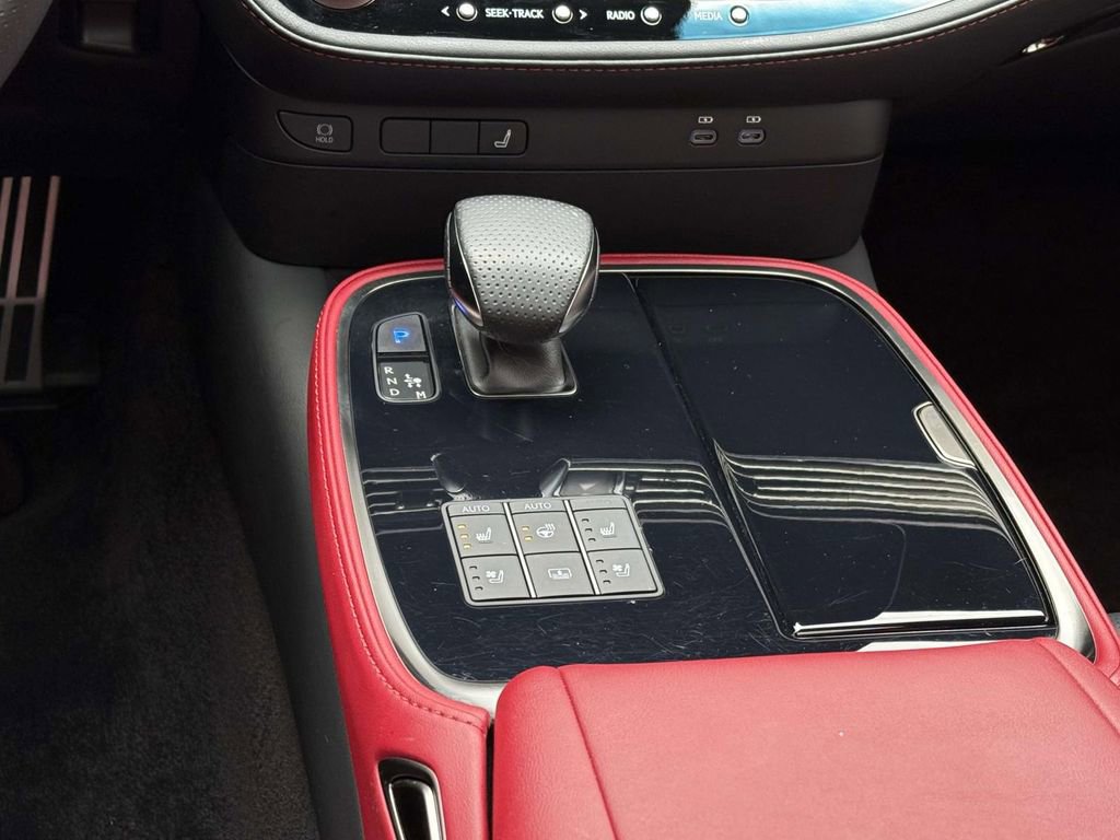 Used 2023 Lexus LS 500 F Sport image 20