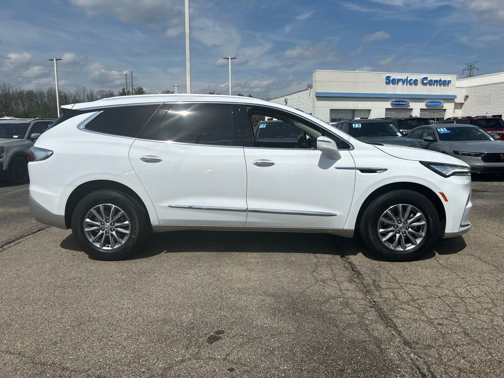 Used 2023 Buick Enclave Essence w/ Trailering Package, 5000 lbs. image 9