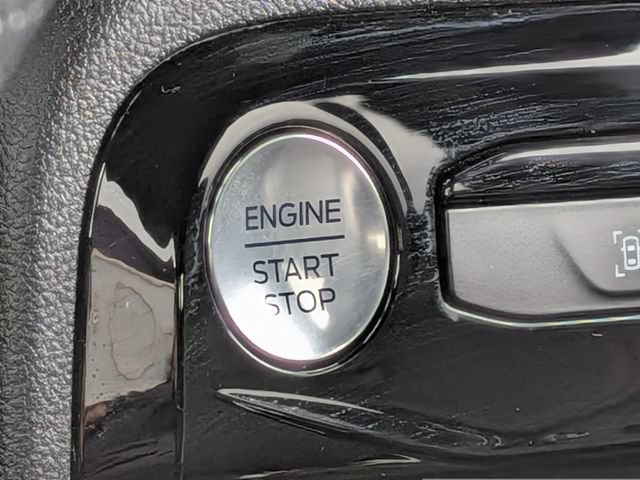 Used 2023 Ford Escape ST-Line w/ Tech Pack #1 FWD image 29