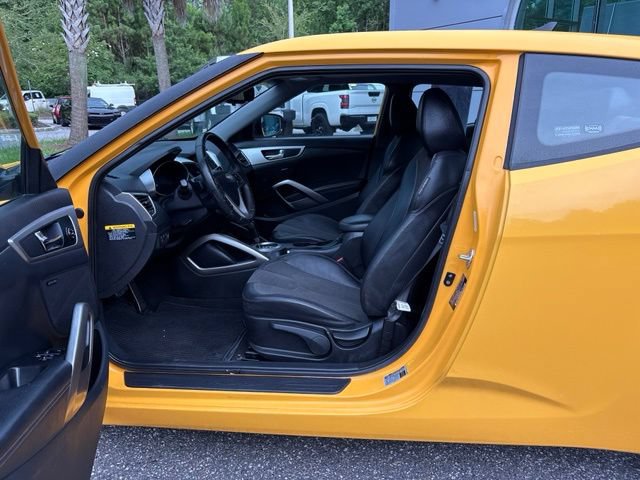 Used 2012 Hyundai Veloster w/ Style Pkg FWD image 11