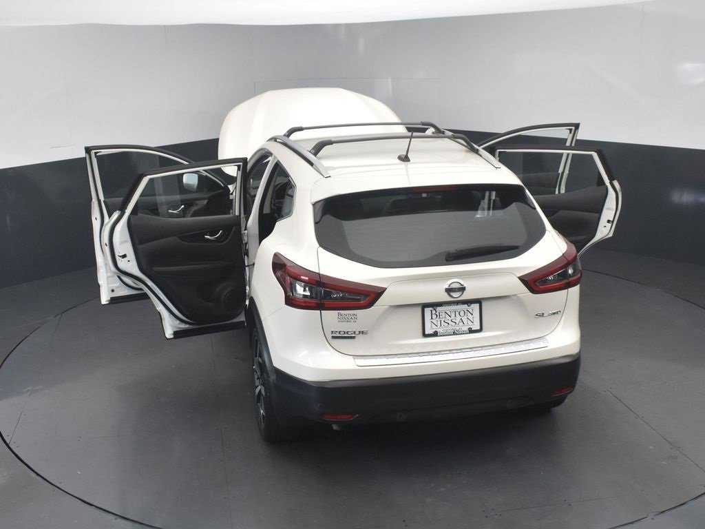 Used 2022 Nissan Rogue Sport SL image 23