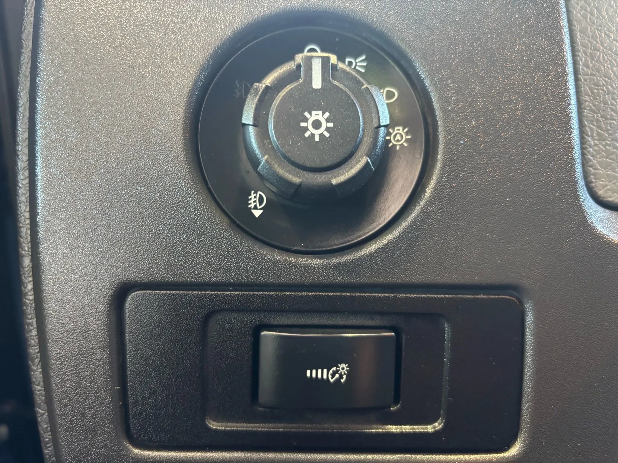 Used 2012 Ford F150 XLT image 15