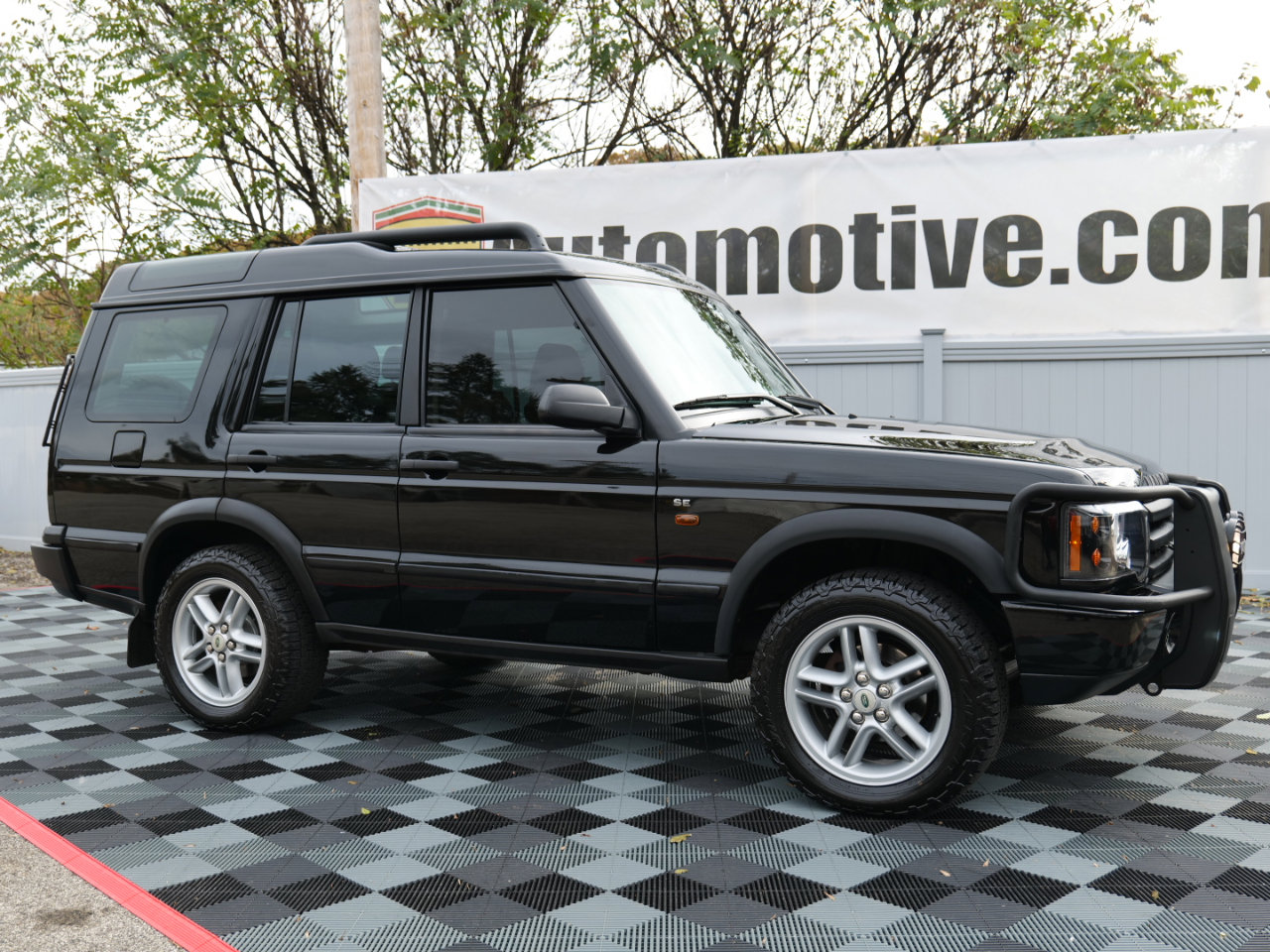 Used 2004 Land Rover Discovery SE image 3