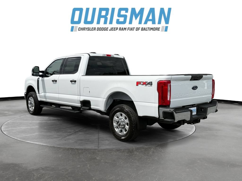 Used 2024 Ford F350 XLT w/ FX4 Off-Road Package AWD/4WD image 4