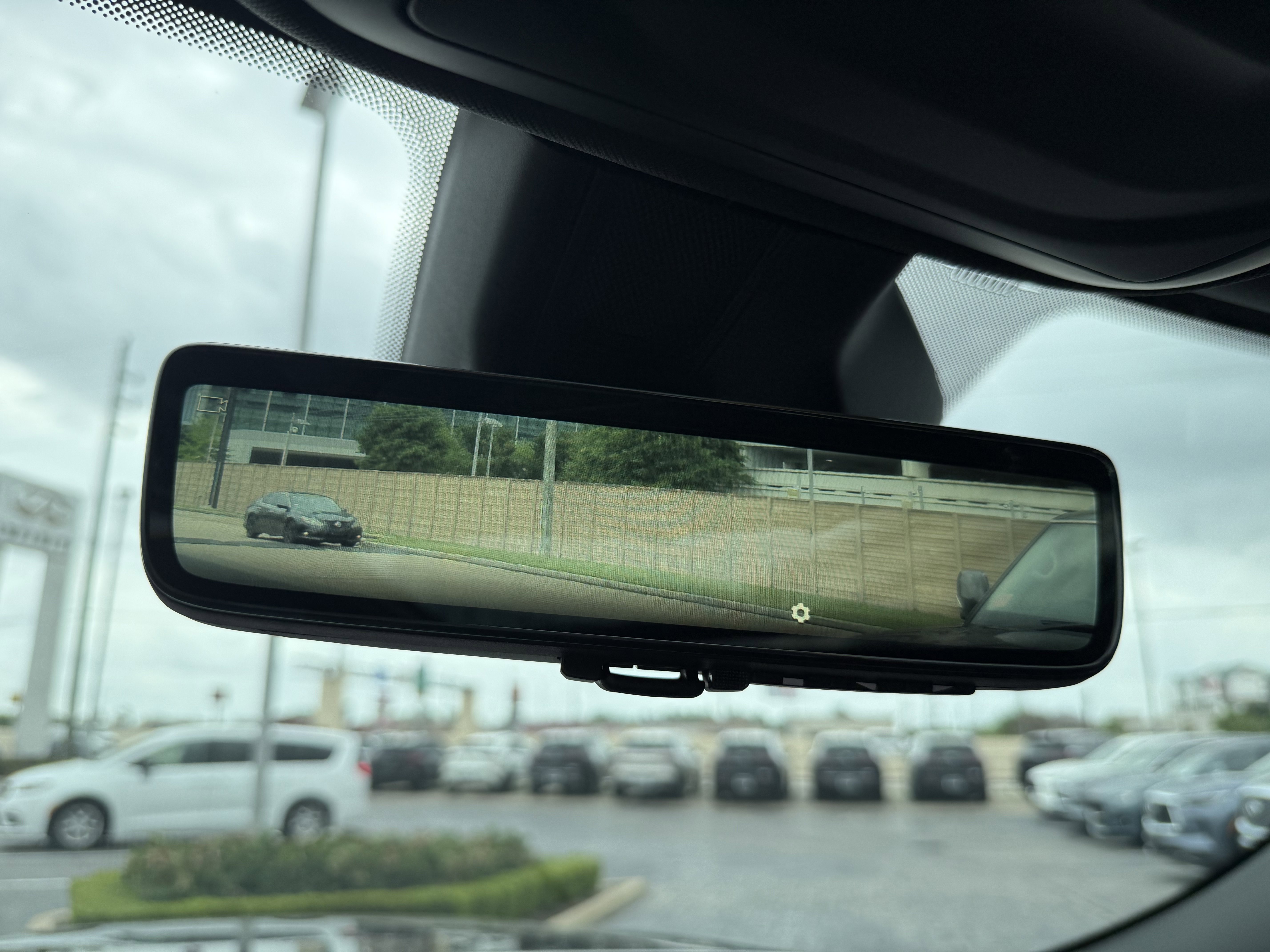 Used 2024 Jeep Grand Cherokee Limited w/ Luxury Tech Group II image 27