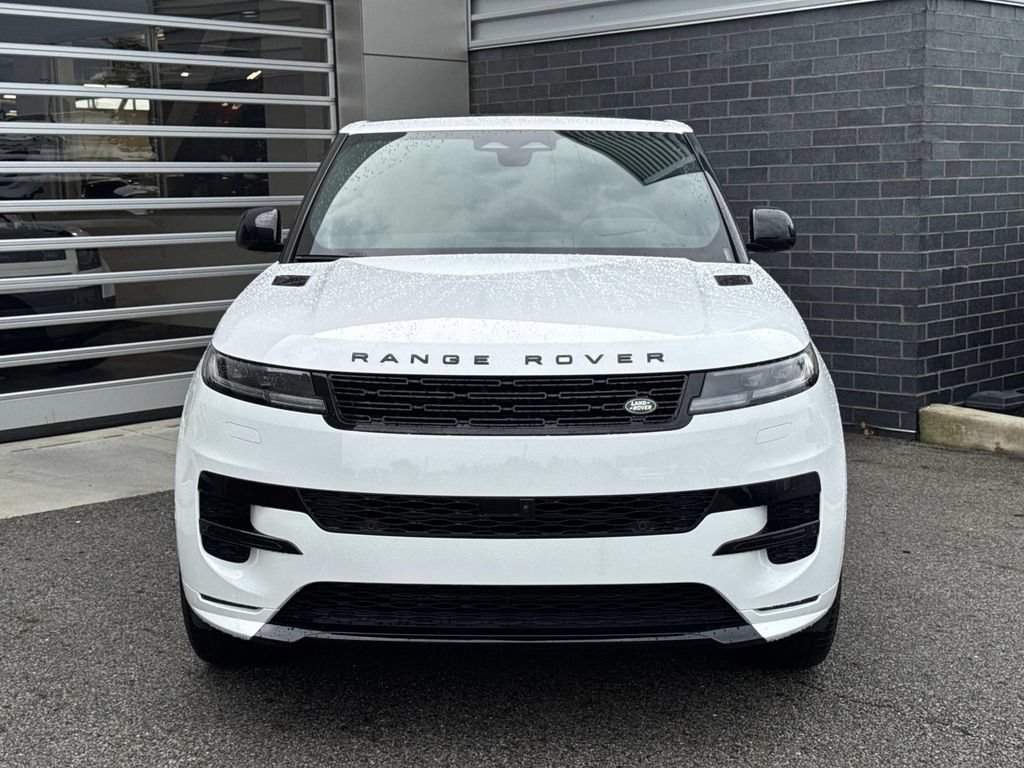 New 2026 Land Rover Range Rover Sport Dynamic SE AWD/4WD image 2