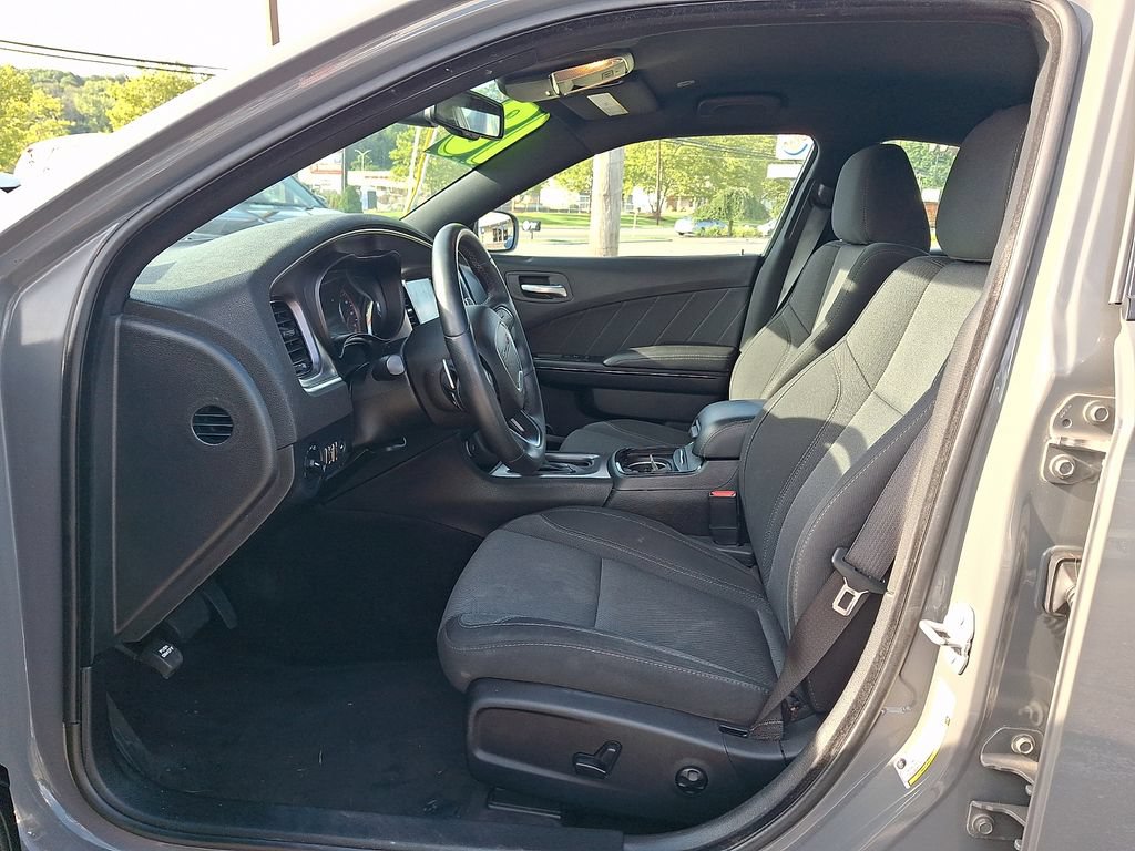 Used 2018 Dodge Charger GT w/ Blacktop Package AWD/4WD image 15