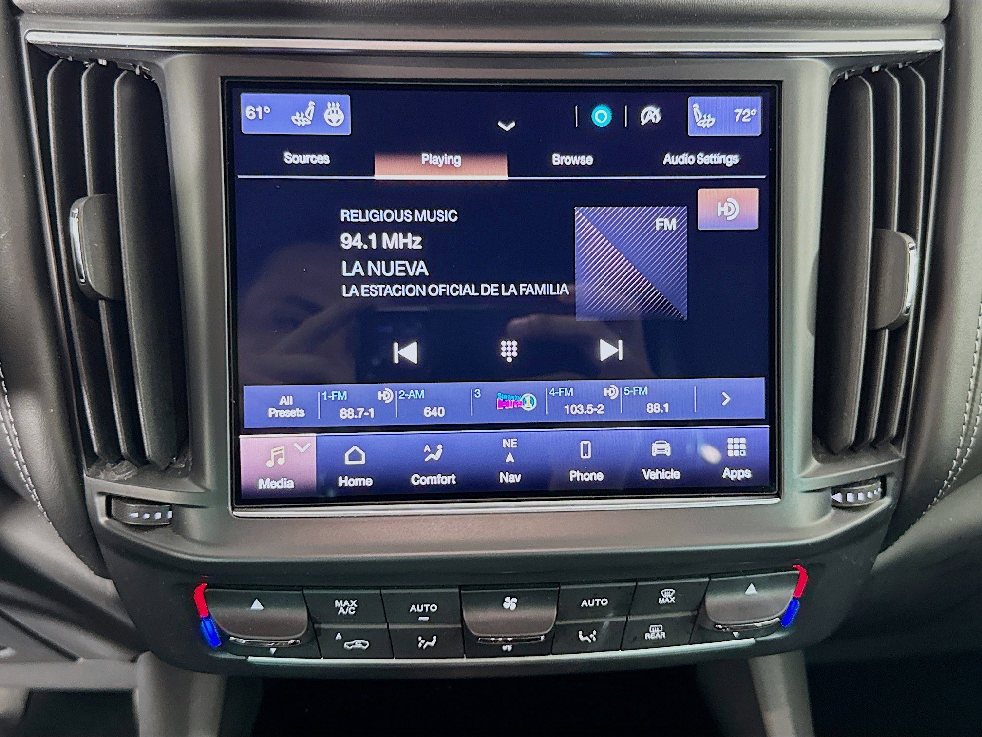 Used 2021 Maserati Levante image 17