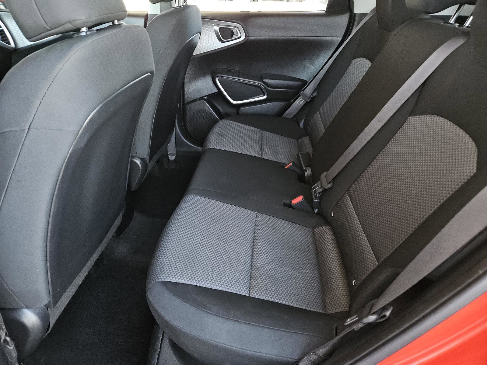 Used 2023 Kia Soul LX w/ LX Technology Package image 25