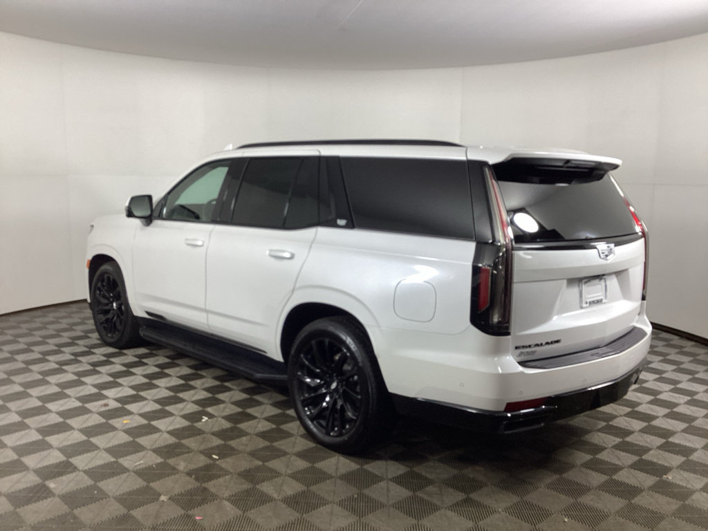 Used 2023 Cadillac Escalade Sport Platinum w/ LPO, ONYX Package AWD/4WD image 4