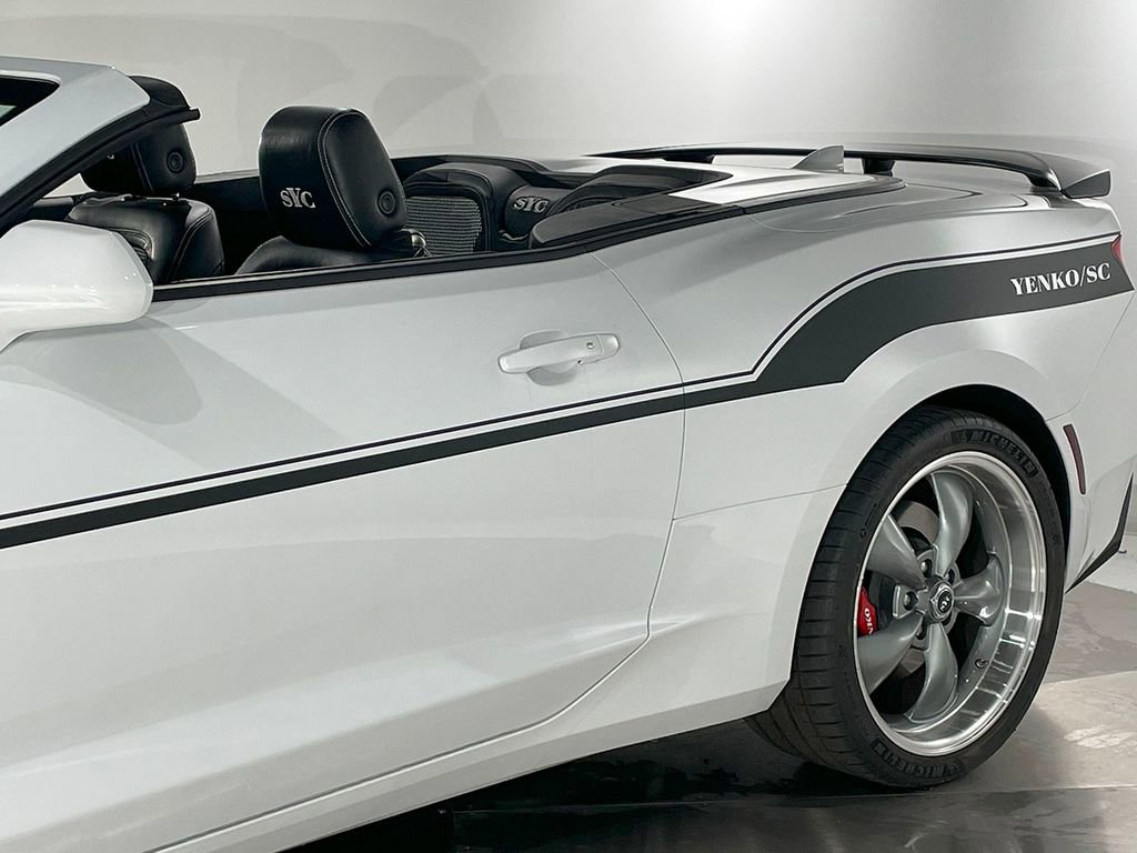 Used 2018 Chevrolet Camaro SS RWD image 29