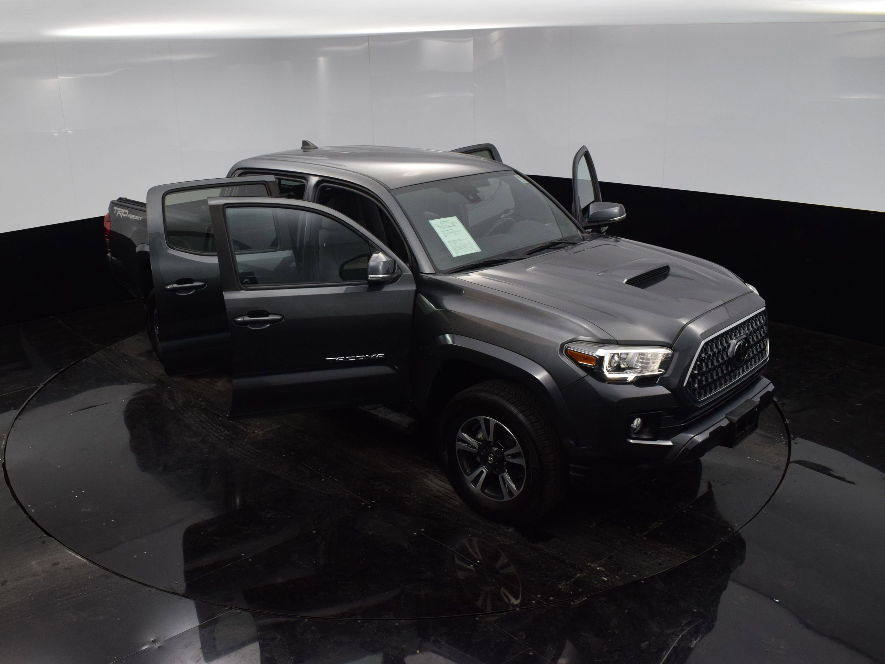 Used 2019 Toyota Tacoma SR5 image 31