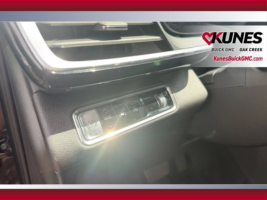 Used 2024 Buick Envision Preferred AWD/4WD image 13