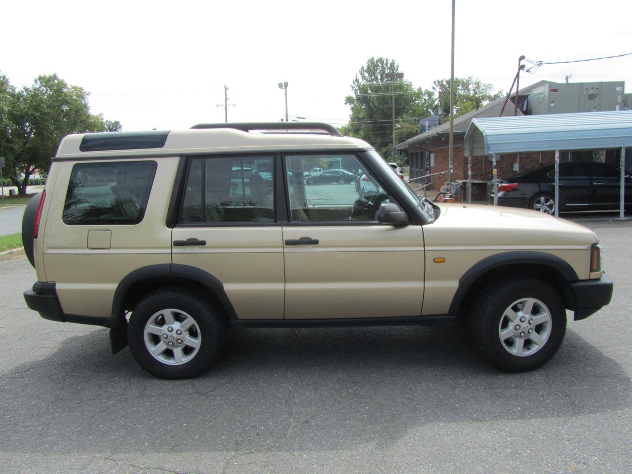 Used 2004 Land Rover Discovery S7 AWD/4WD image 11