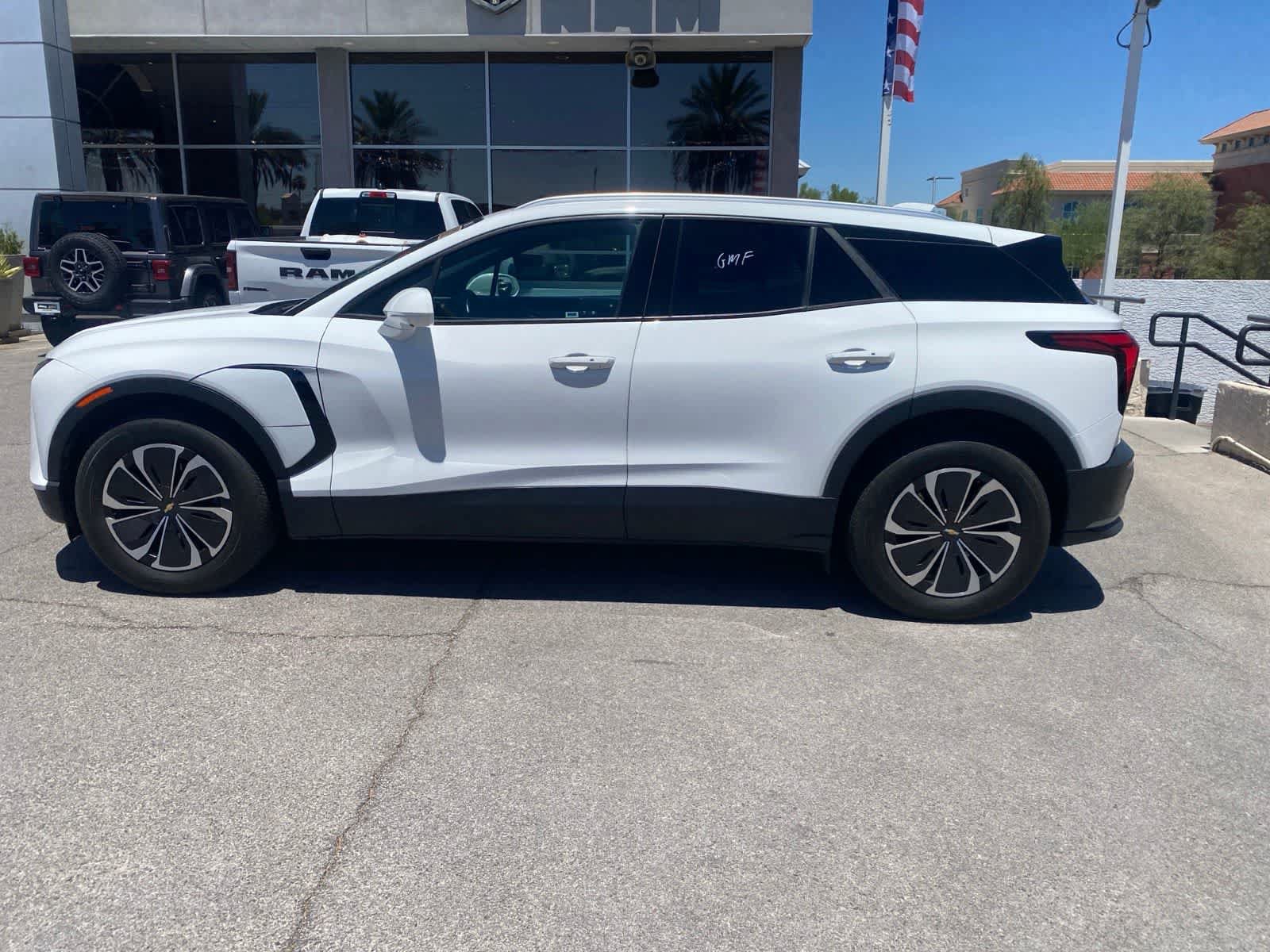 Used 2024 Chevrolet Blazer EV LT AWD/4WD image 10