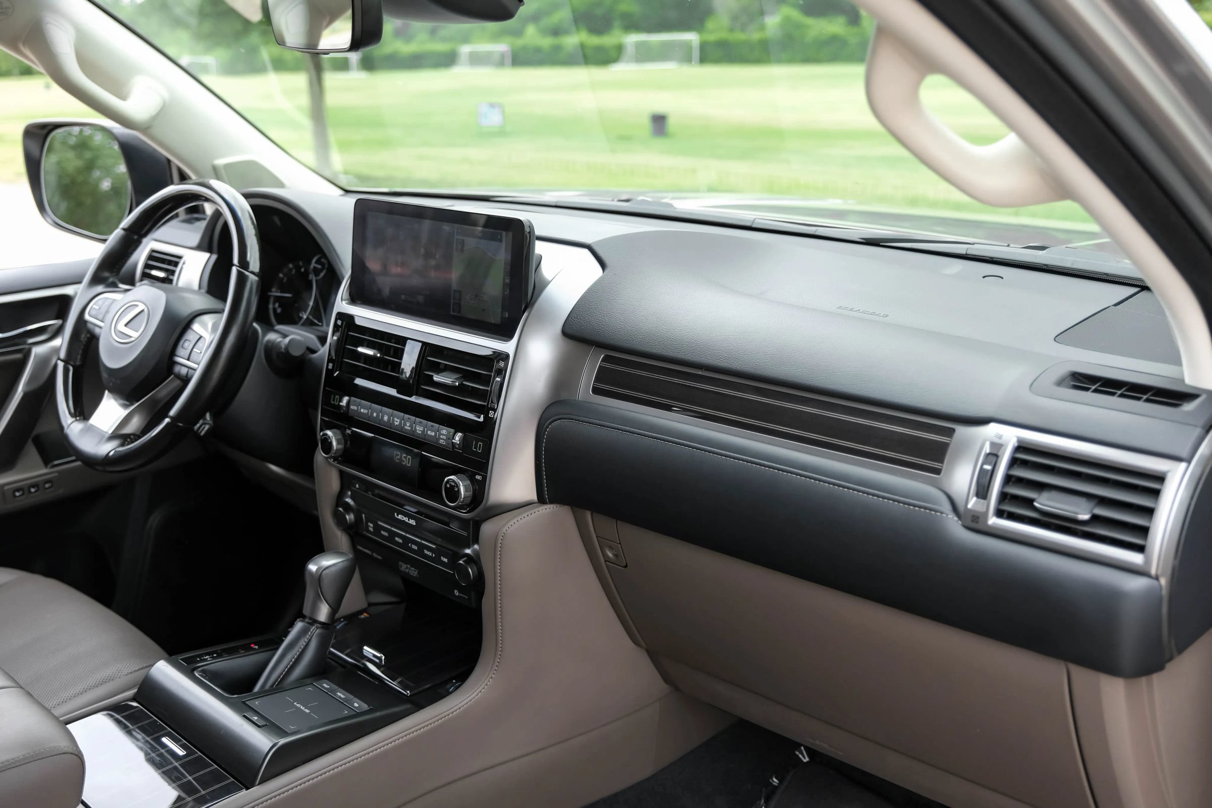 Used 2022 Lexus GX 460 Premium AWD/4WD image 13