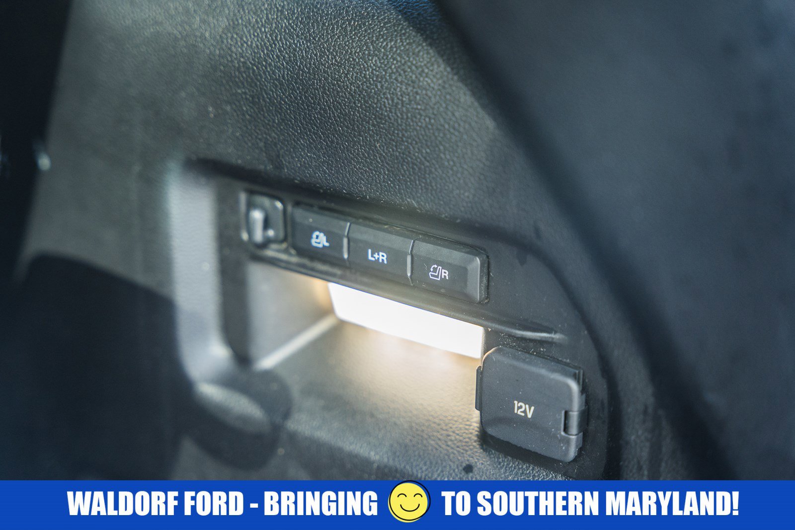 Used 2020 Ford Explorer Limited AWD/4WD image 12