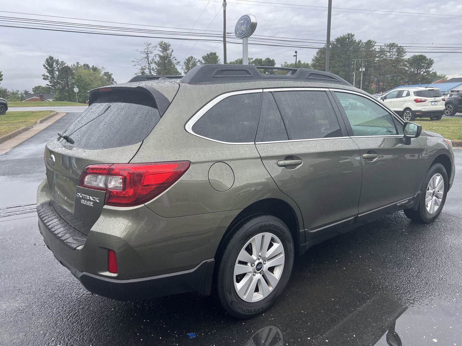 Used 2015 Subaru Outback 2.5i Premium w/ Popular Package #2 AWD/4WD image 4