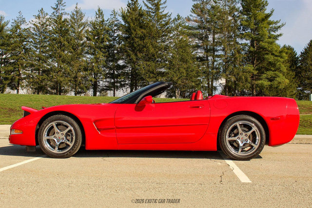 Used 2004 Chevrolet Corvette Convertible w/ Preferred Equipment Group image 3