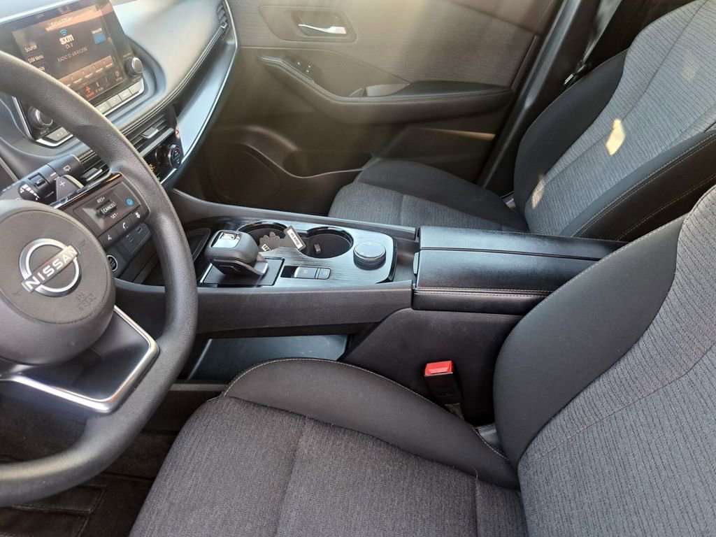 Used 2023 Nissan Rogue SV image 17