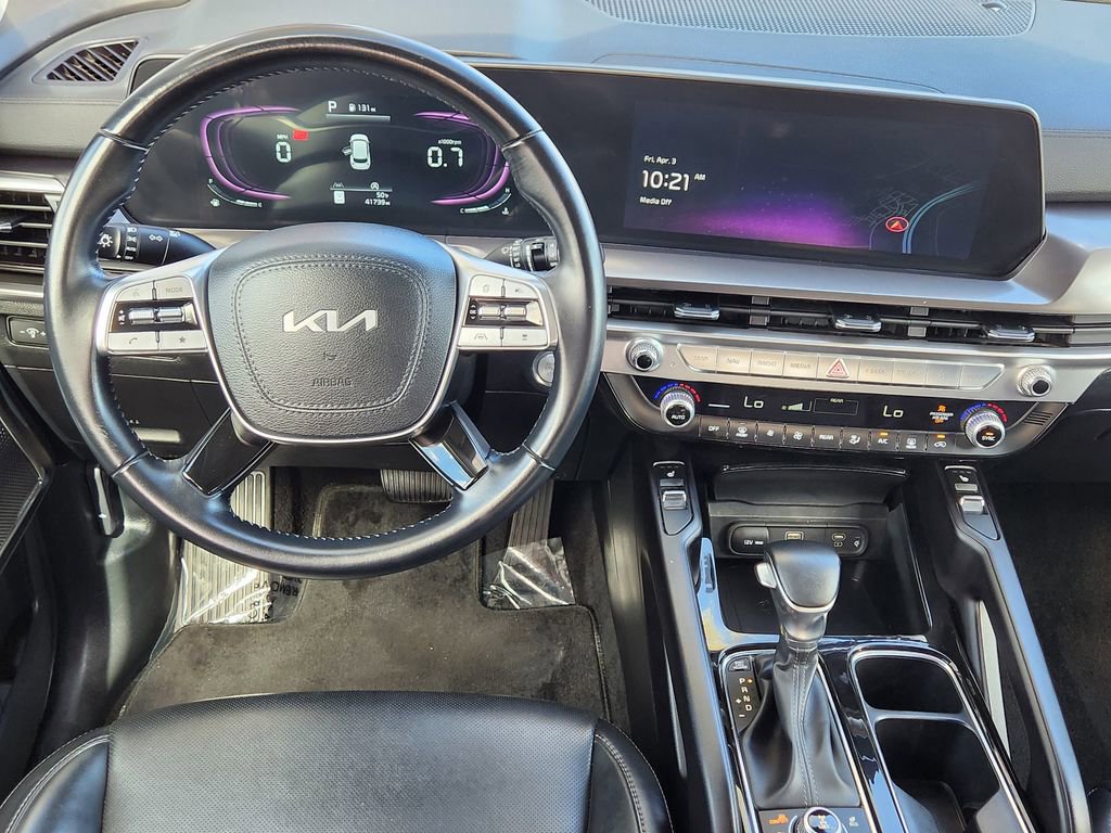 Used 2025 Kia Telluride S AWD/4WD image 3