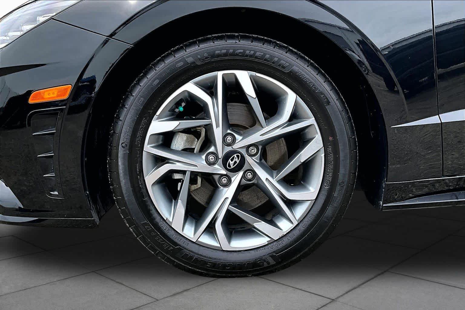 Used 2023 Hyundai Sonata SEL w/ Convenience Package FWD image 11