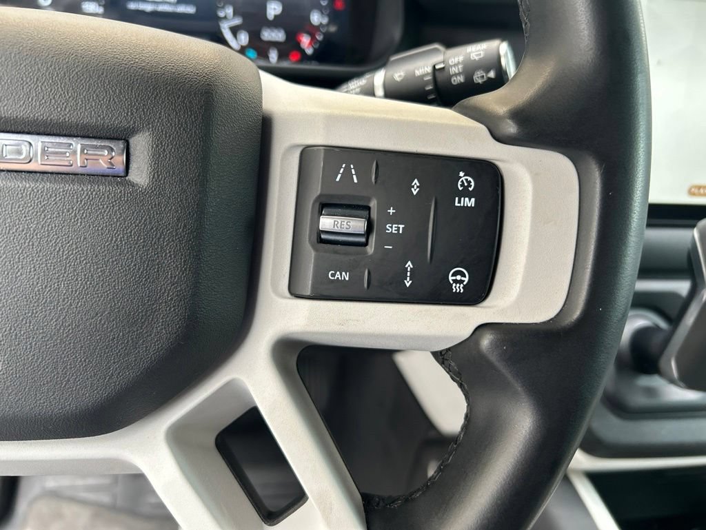 Used 2025 Land Rover Defender 110 S AWD/4WD image 44