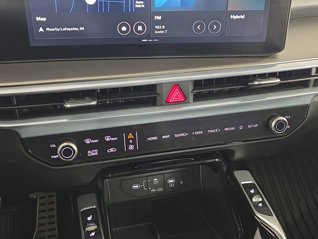 Certified 2025 Kia Sorento SX Prestige image 26