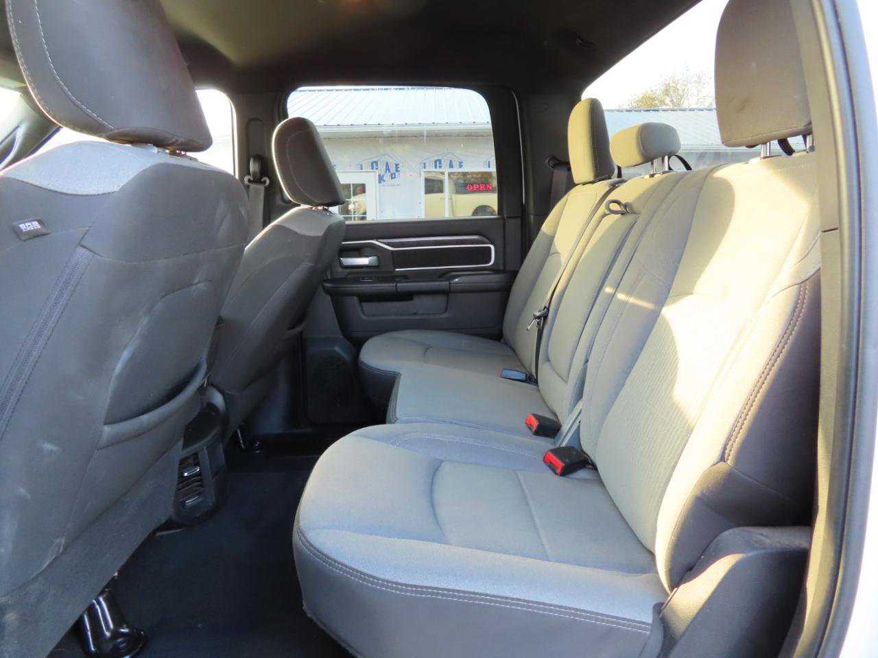 Used 2024 RAM 2500 Big Horn AWD/4WD image 29