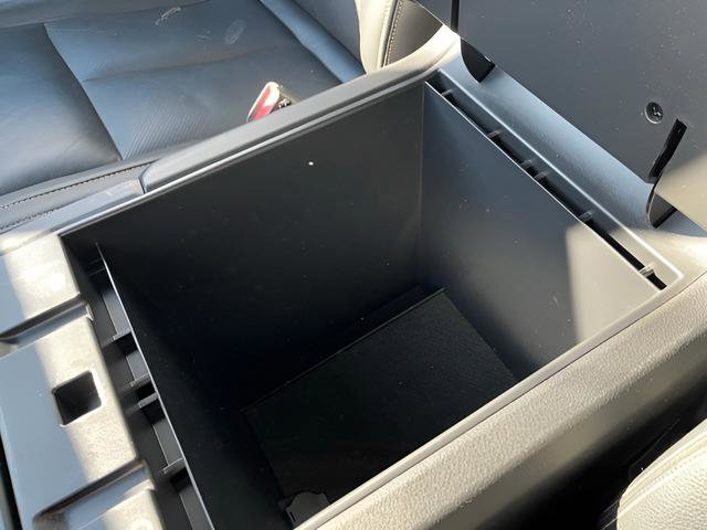 Used 2018 Nissan Titan SL w/ Midnight Edition image 24