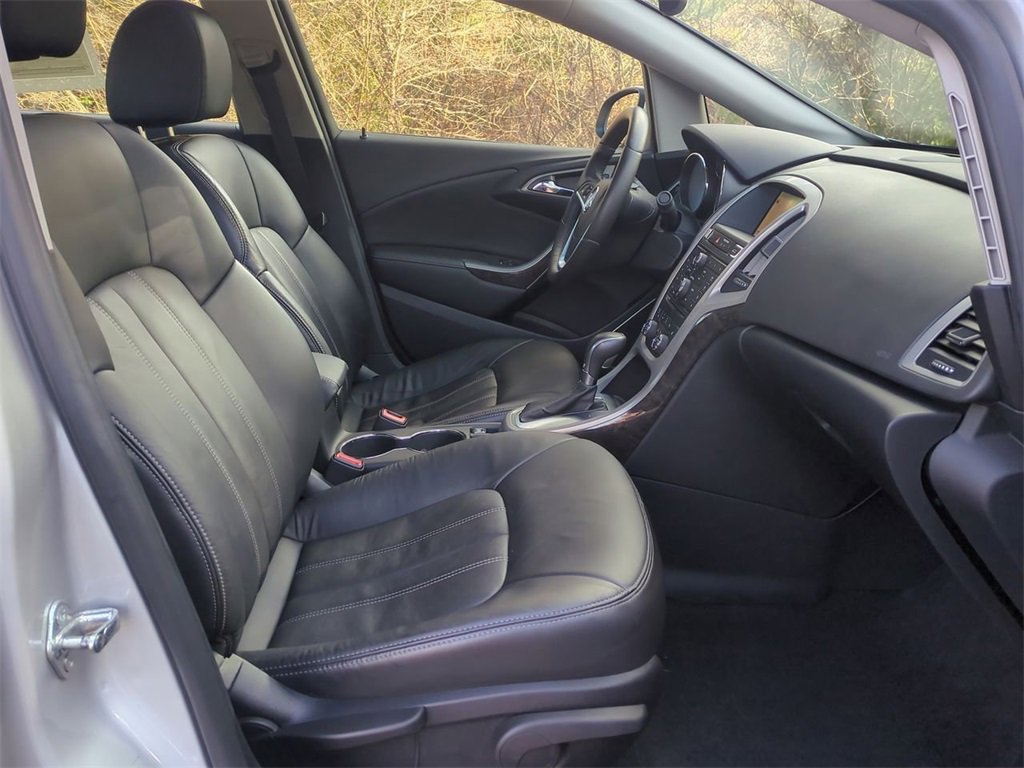 Used 2013 Buick Verano Leather image 28