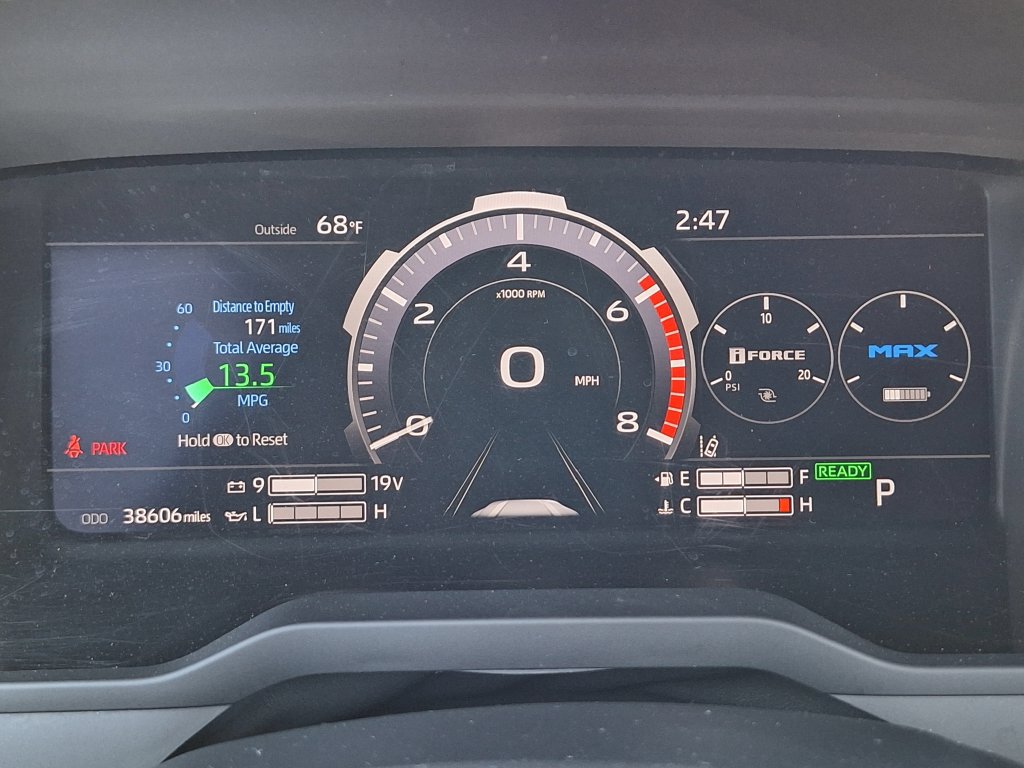 Used 2022 Toyota Tundra Limited w/ TRD Off-Road Package AWD/4WD image 17